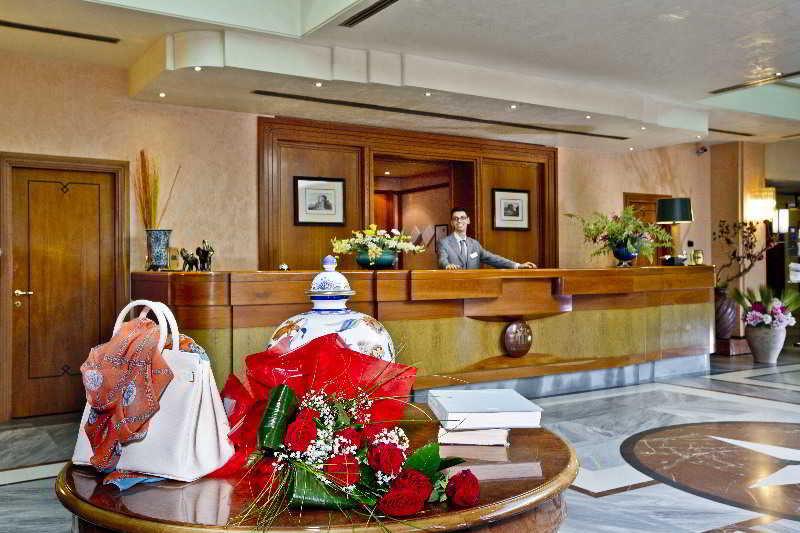 Grand Hotel Duca D'Este ティヴォリ・テルメ エクステリア 写真